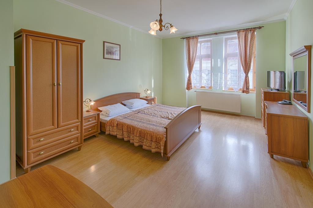 Hotel Derby Karlovy Vary Cameră foto